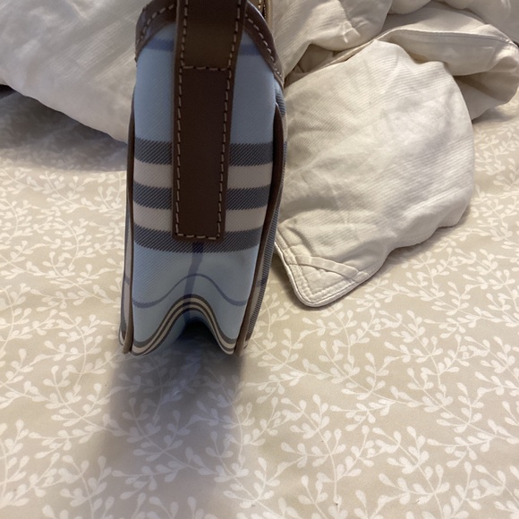 Burberry bag - Picture 2 of 2